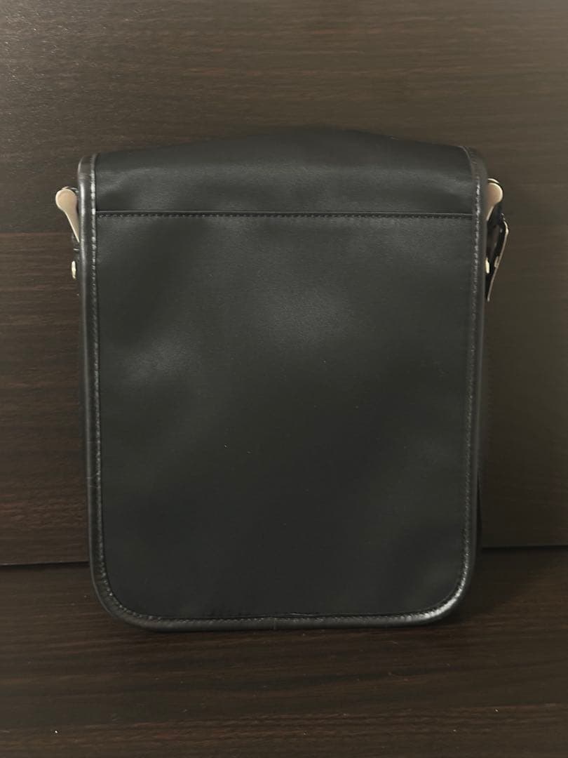 BURBERRY バーバリー ショルダーバッグ ブラック レザー