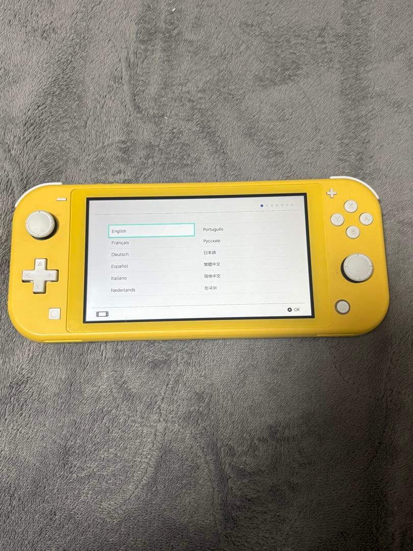 Nintendo Switch Lite イエロー 傷あり