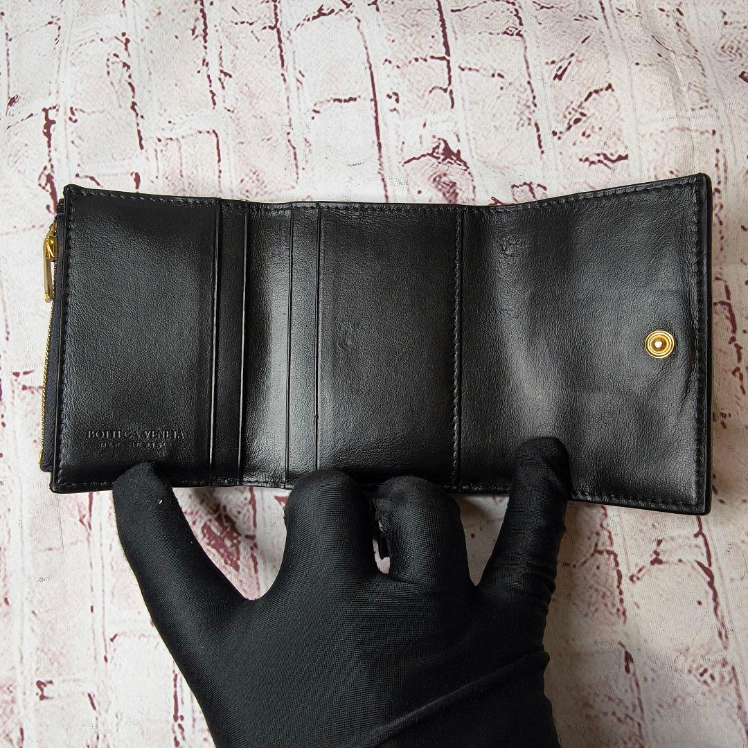 【極美品】ボッテガヴェネタ 三つ折財布 マキシイントレ カセット IC搭載／黒A