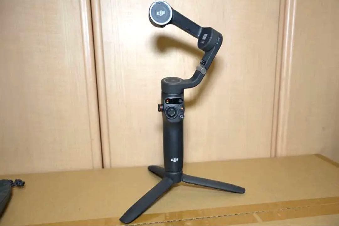 DJI Osmo Mobile 6+補助光付きクリップ(純正)