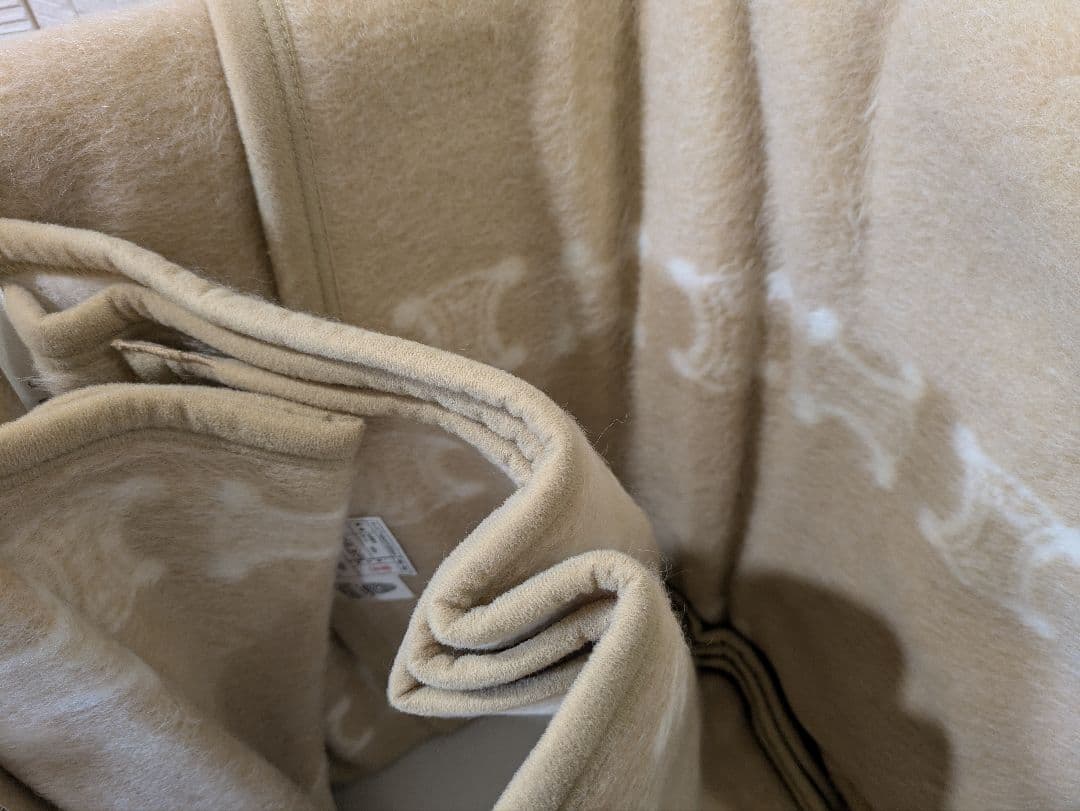 【未使用】CELINE 純毛マカダム柄　ウール100% 毛布 140x200cm