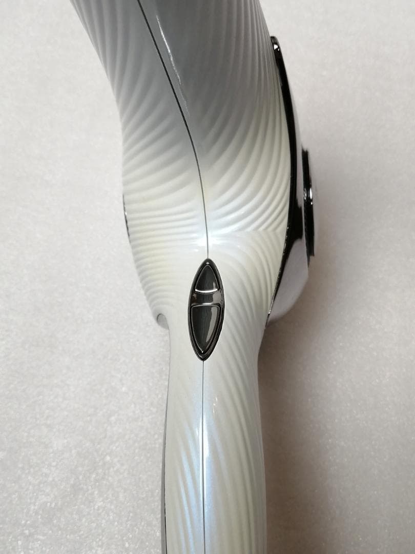 17 ReFa リファ　ヘアドライヤー　ホワイト