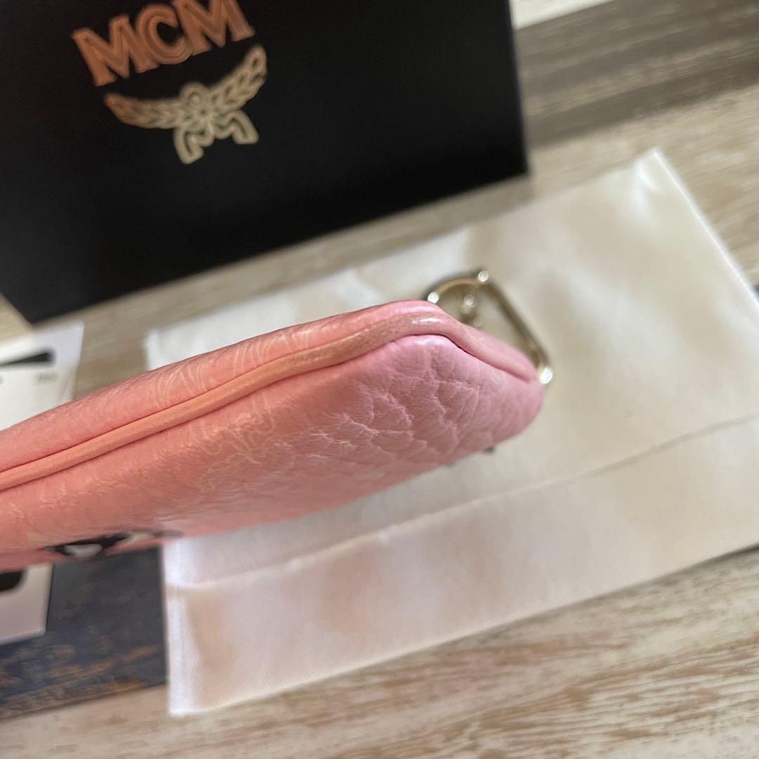 MCM フレンチブルドッグキーケース MYKGATA01