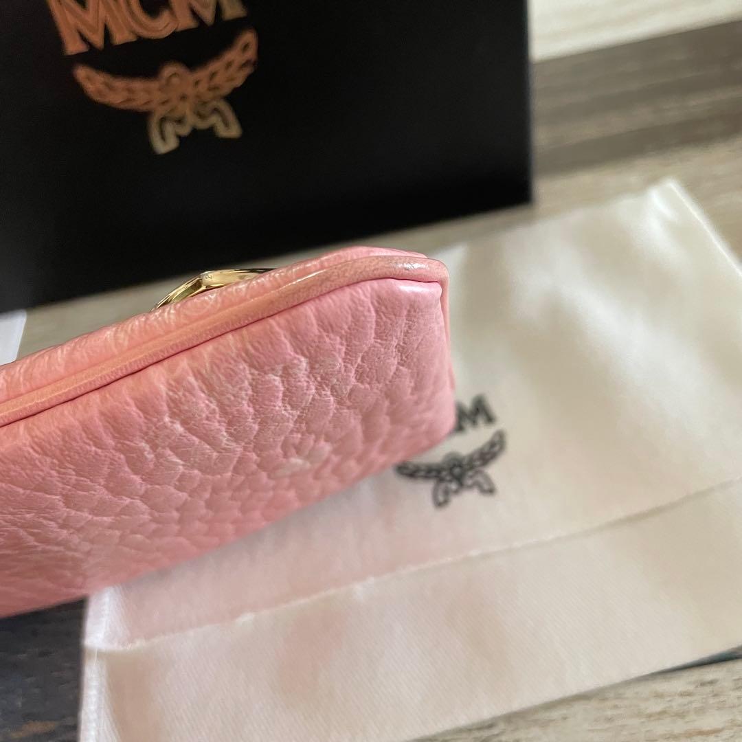 MCM フレンチブルドッグキーケース MYKGATA01