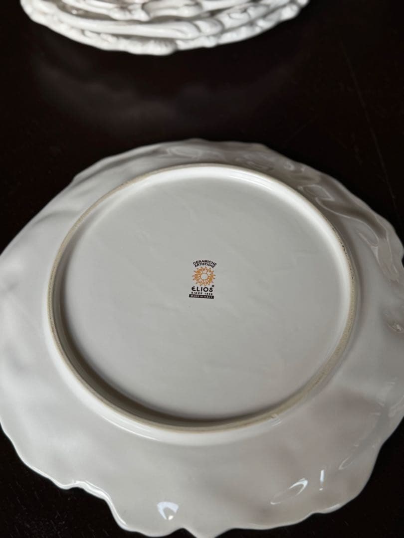 Elios 花模様の白い皿 5枚セット