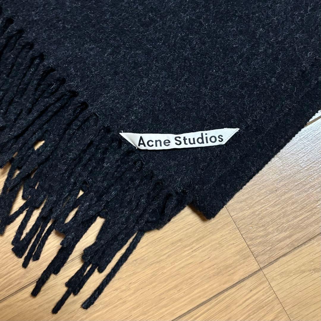 Acne Ssudios アクネストゥディオス アクネ マフラー ブラック 黒