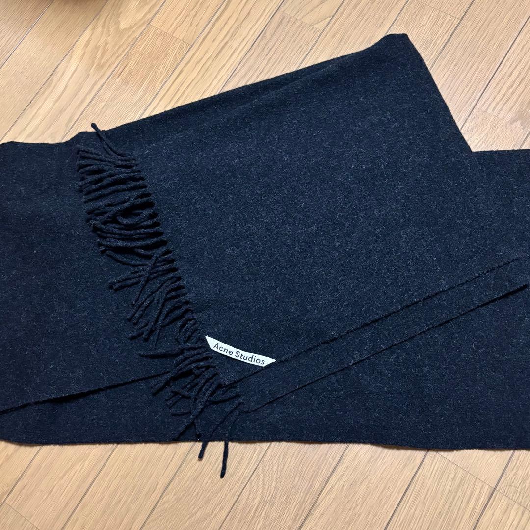 Acne Ssudios アクネストゥディオス アクネ マフラー ブラック 黒