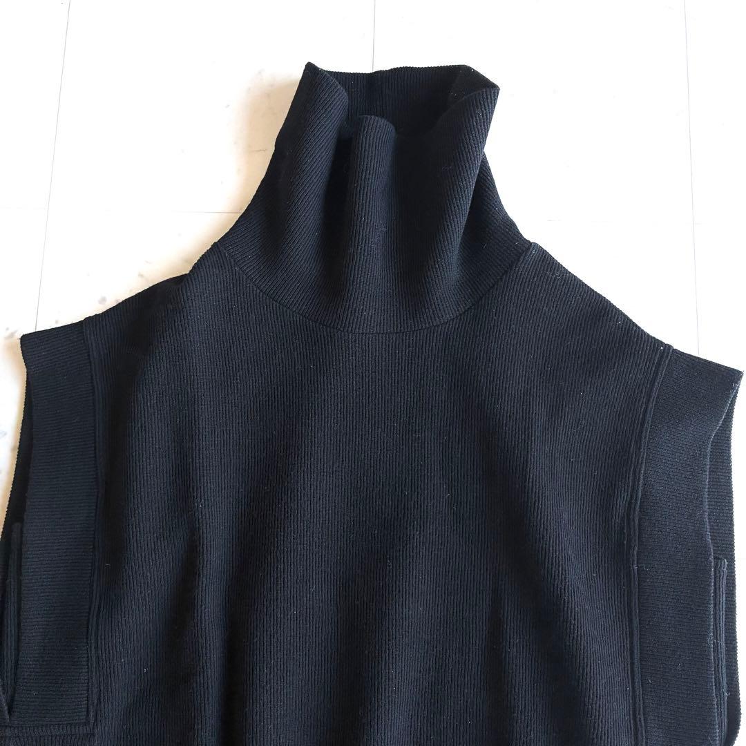 COGTHEBIGSMOKE GISELE ROLLNECK GILET 黒