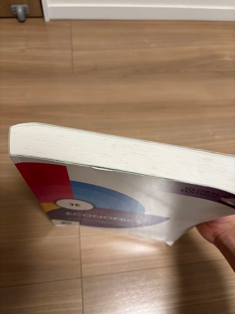 ECONOMICS 3E グローバルエディション