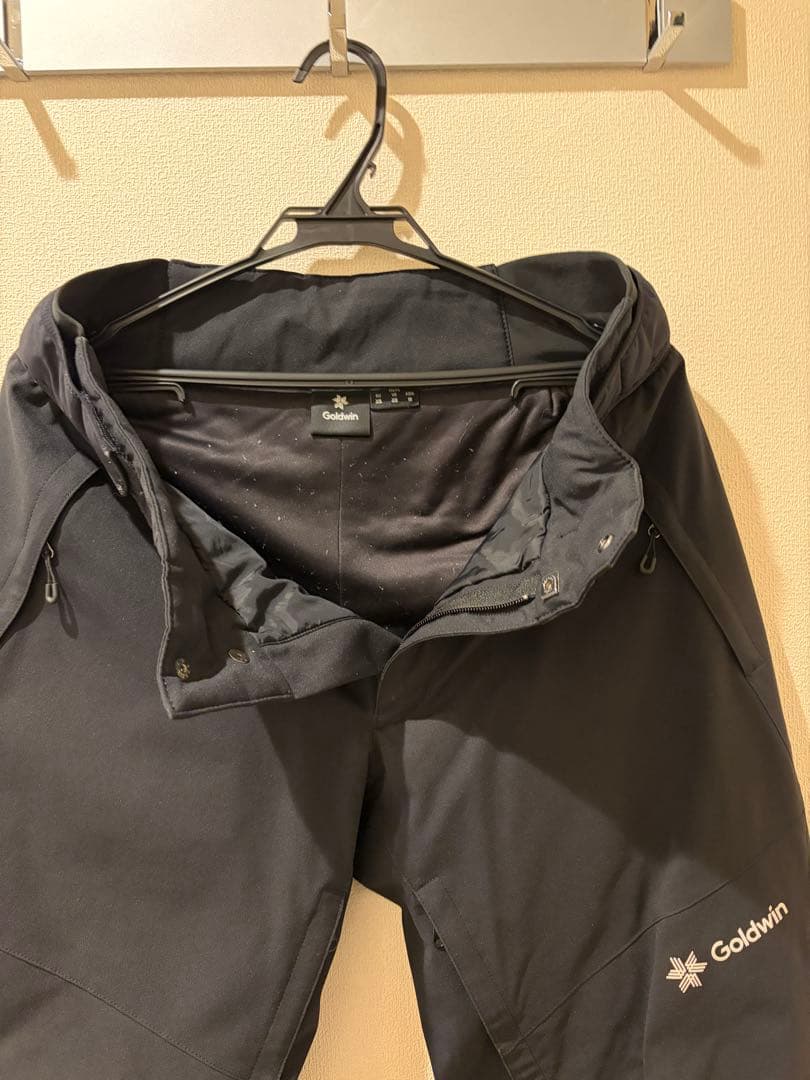 Goldwin スキーウェアセット (ジャケット・パンツ)