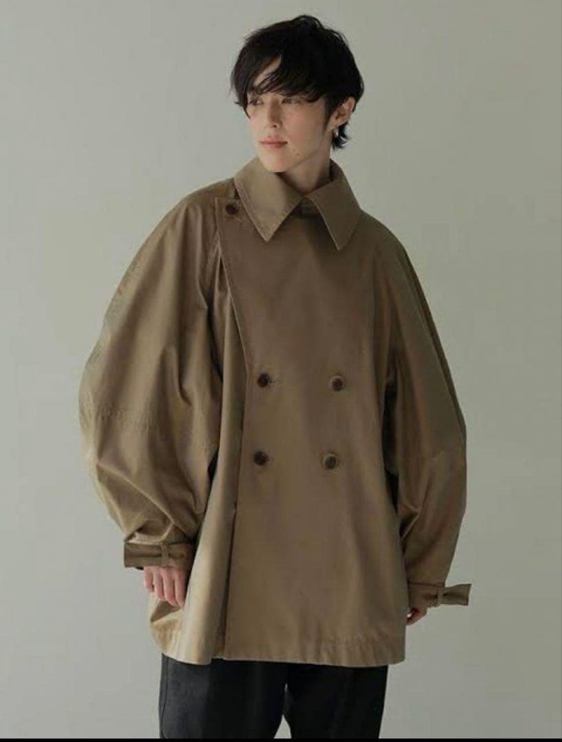 み*ん様 エトレトウキョウ コーティングショートトレンチコート BEIGE Sサ