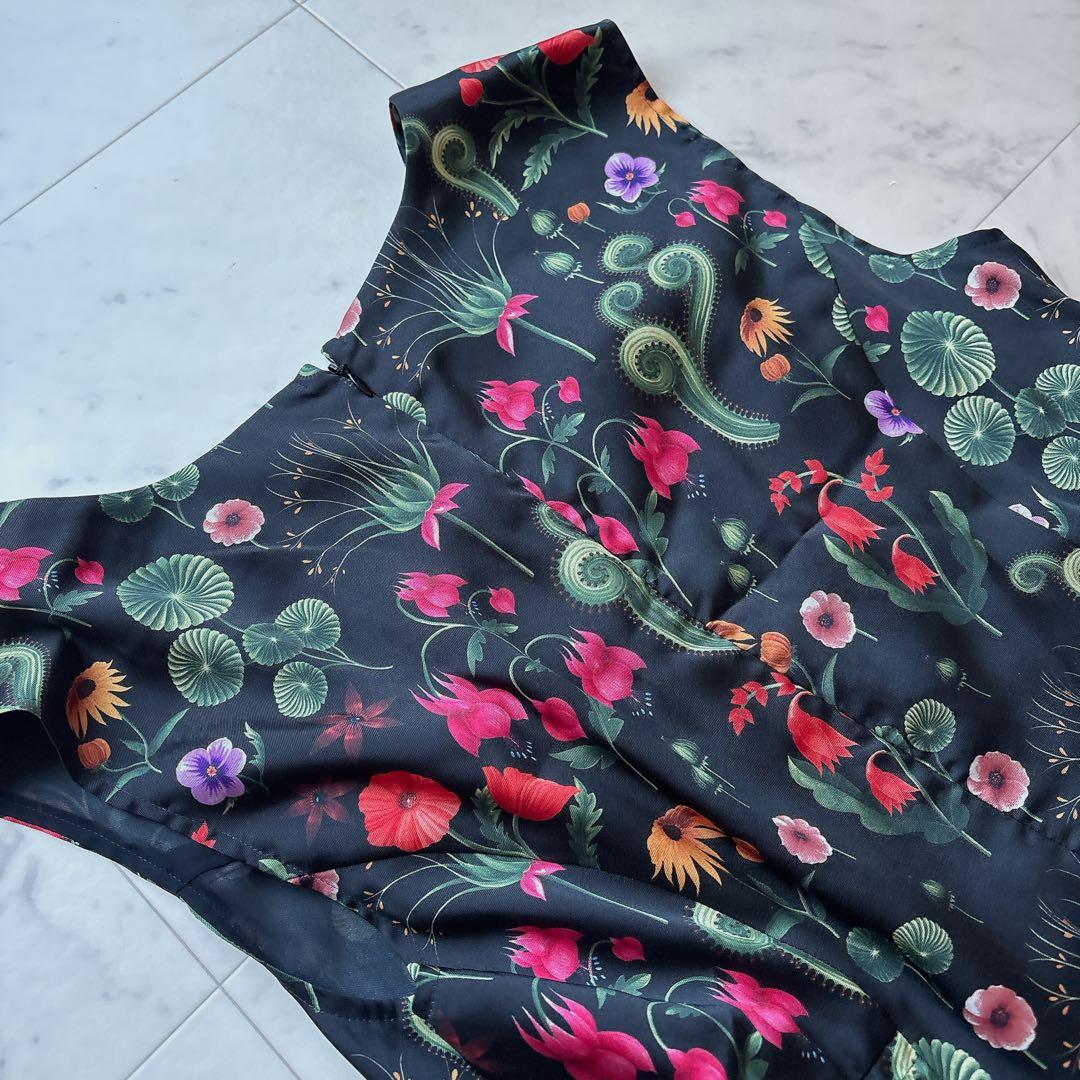 ダーマコレクション　ラッティ社　ボタニカル　ノースリーブワンピース　花柄