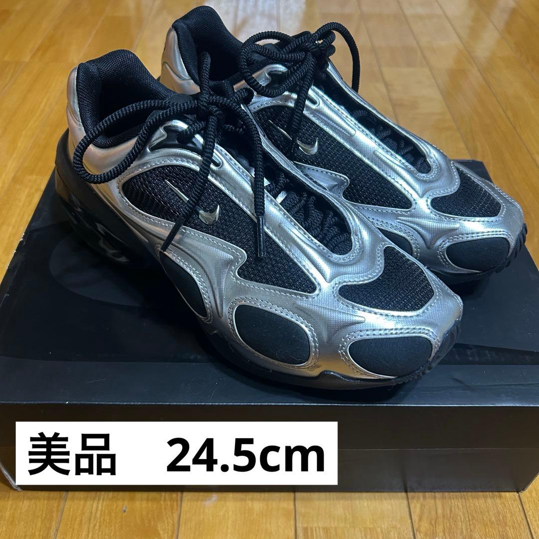 靴 Nike AirMaxMuse Black/Silver 24.5cm