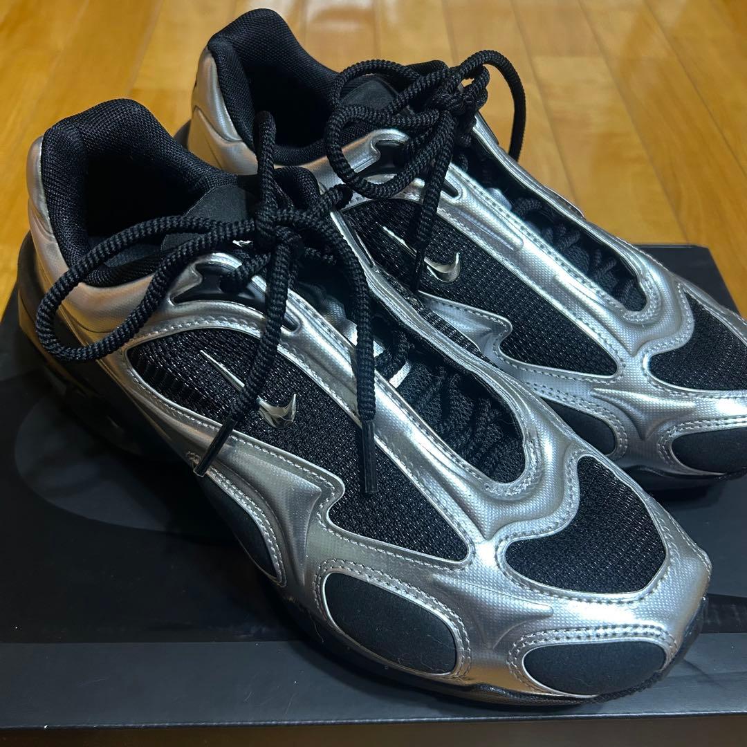 靴 Nike AirMaxMuse Black/Silver 24.5cm