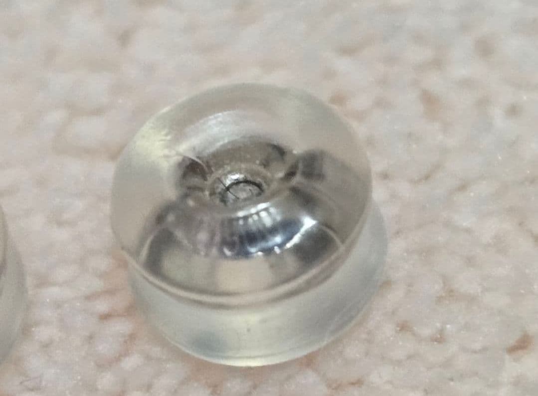 え*こ様 Dカラー 計0.6ct Ptダイヤモンドピアス☆鑑定書付き