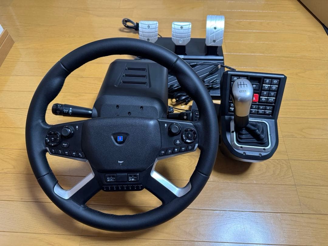 ホリ フォースフィードバック トラックコントロールシステム