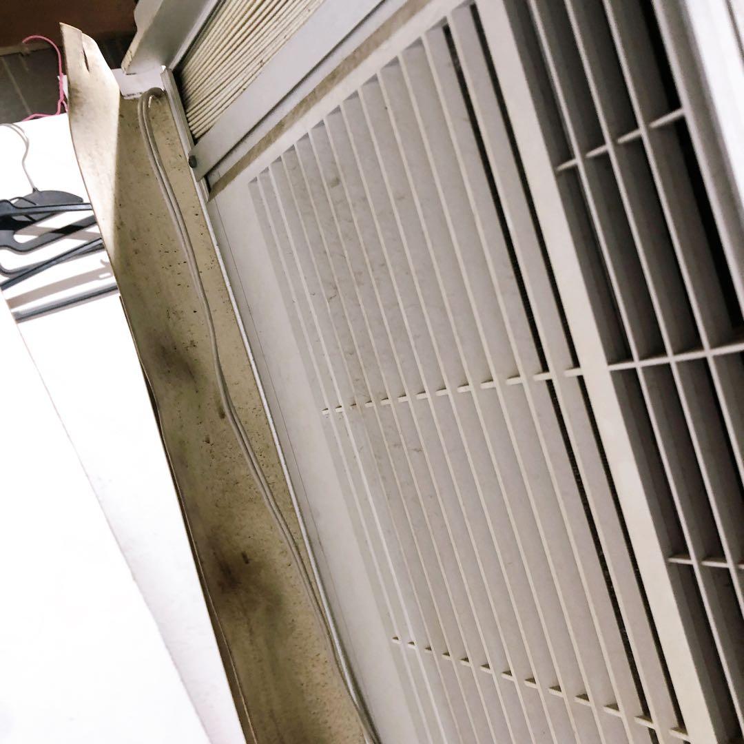 CORONA コロナ 窓用エアコンCW-A1610 窓枠付 2010年製