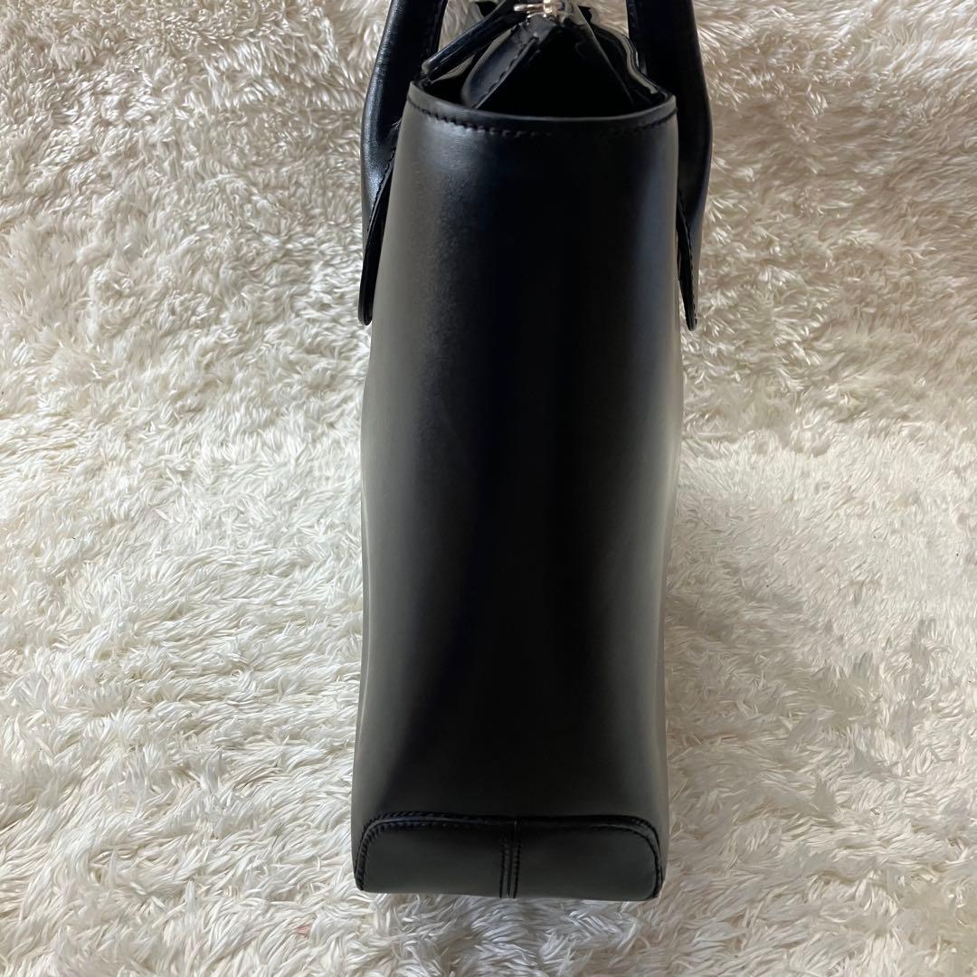 さーさん 様TOD'S トッズ　トートバッグ　2way ショルダー　A4収納