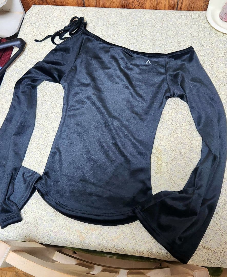 トップス ANDMARY Ruth velour tops BLACK