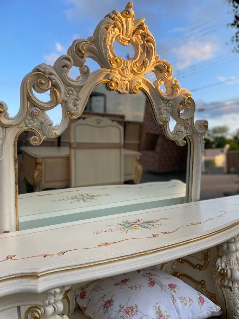 ワ*コ様 プリンセス家具　西洋風　アンティーク家具　ゴージャス家具　ドレッサーミ