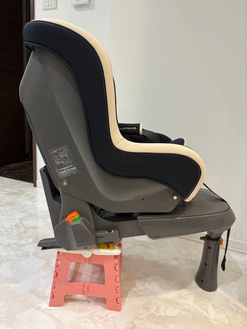 【極美品】トヨタ レクサス LEXUS チャイルドシート ISOFIX