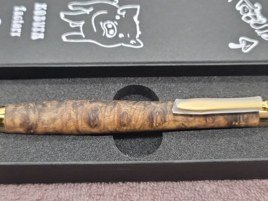 新品　こぶた工房　極上花梨瘤　青白グロテスク　シャープペンシル0.5ミリ