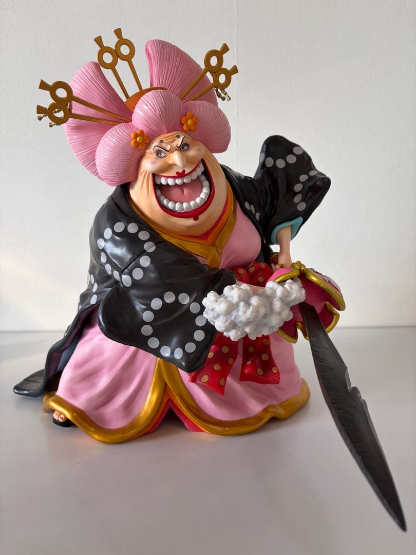 Massy ワンピース フィギュア　ビッグマム　フィギュアーツゼロ