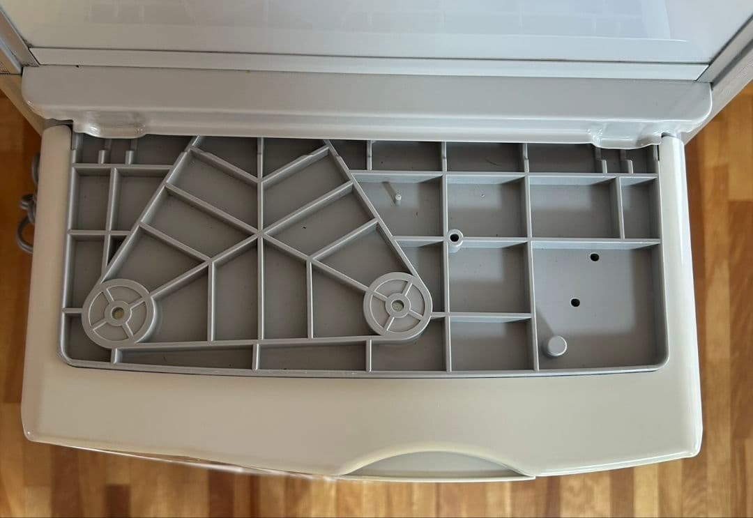 コロナルームエアコン(ウインドタイプ)　CWーF1621 　2021年製