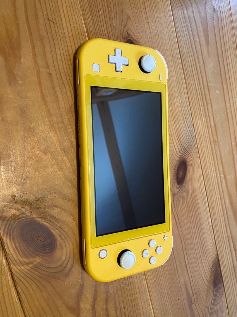 Nintendo Switch Lite イエロー/あつまれどうぶつの森同封