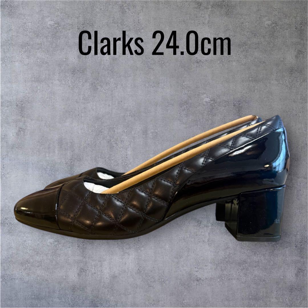【新品】箱付 Clarks本革 コンビレザー エナメルパンプス 24cm