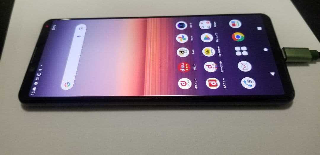 ブラックスマートフォン USB-C接続