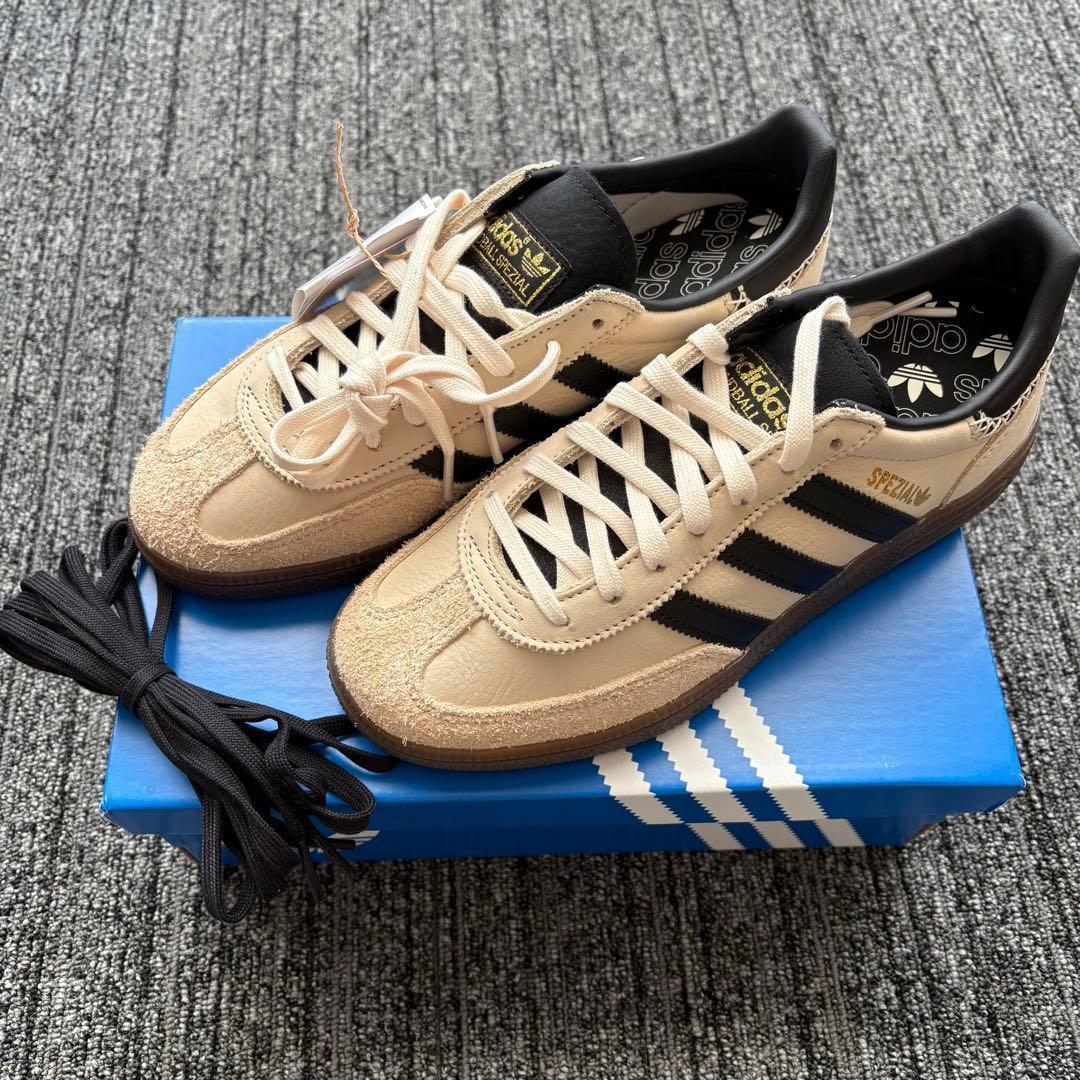 【新品】adidas ハンドボール スペツィアル 24.5cm IE3698