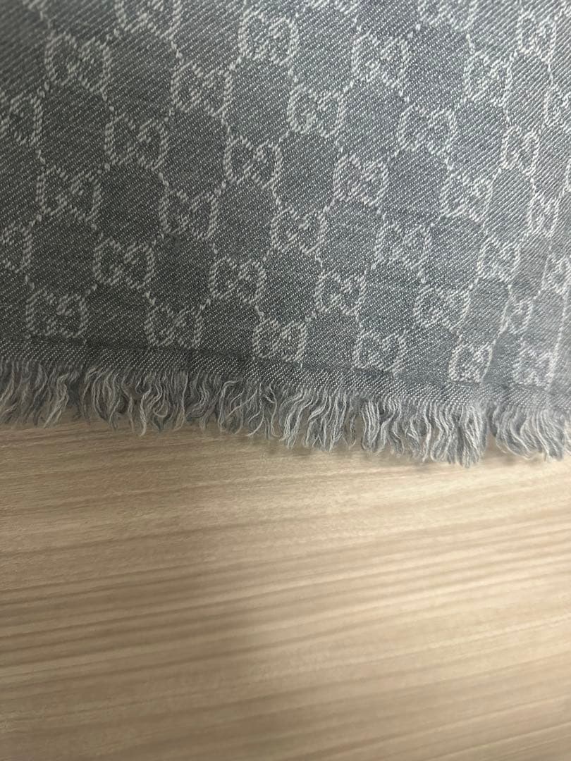 GUCCIマフラー　グッチマフラー　グレー　メンズ