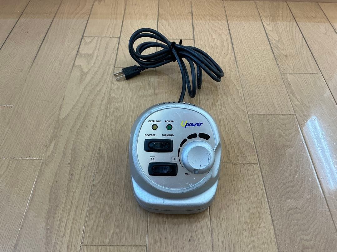 4/27まで　URAWA ウラワミニター　ネイルマシン