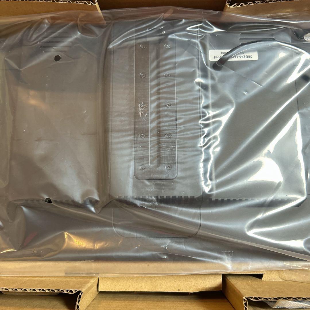 超薄型SAKUKA ヘッドレストモニター HDMI 13.3インチ12/24V