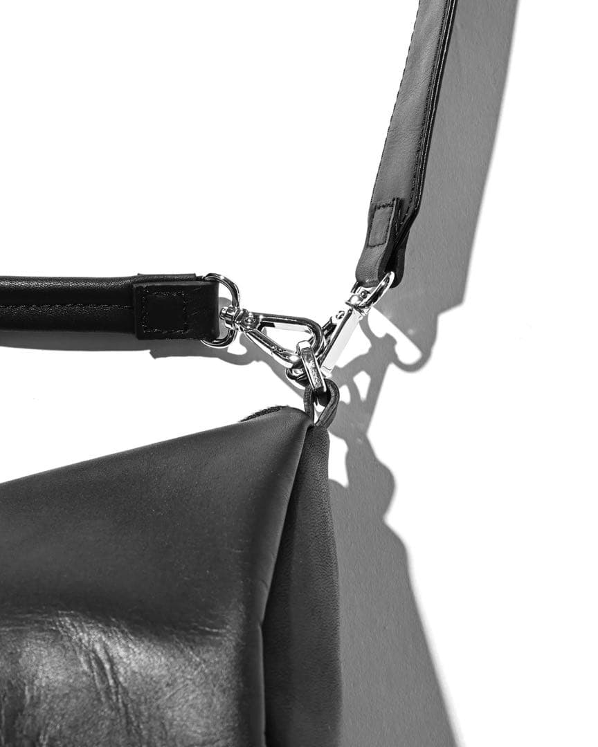 【即完品番】LEATHER DAYOFF BAG