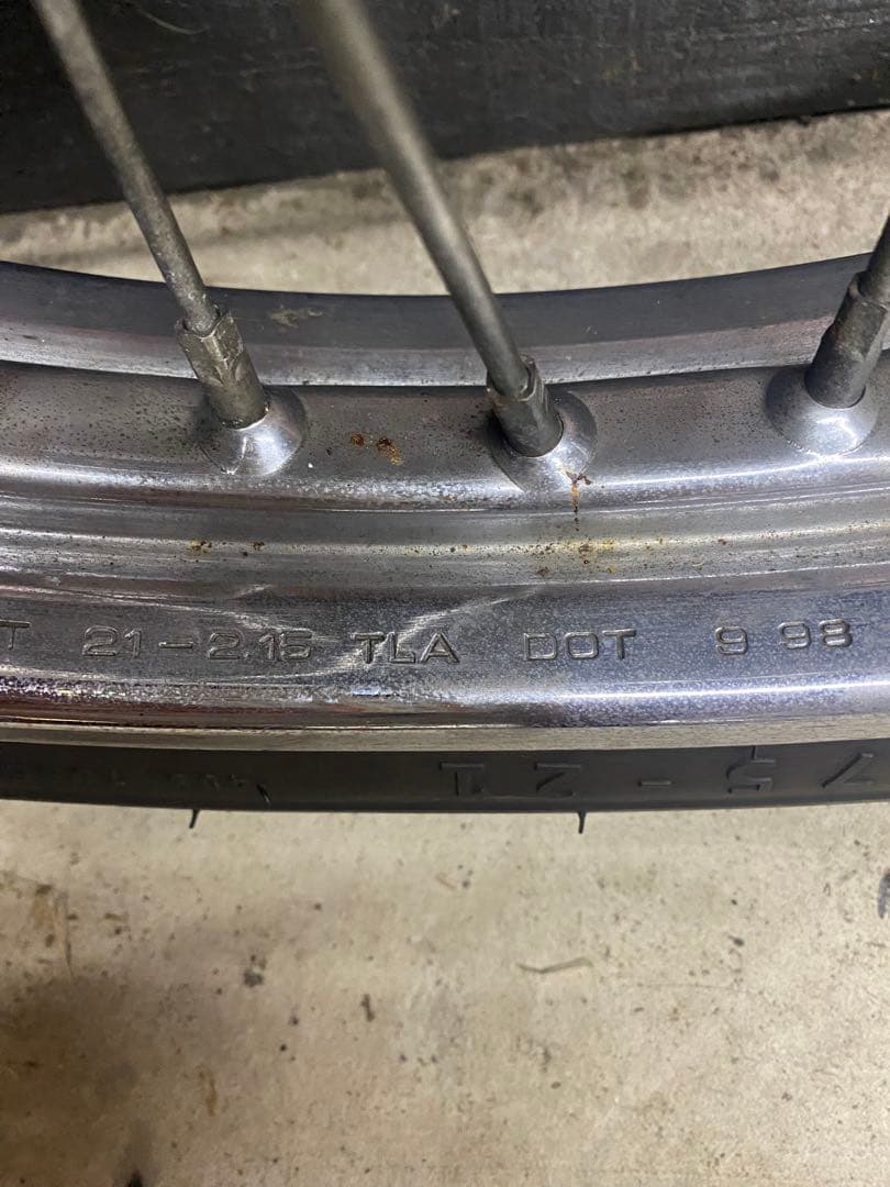 ハーレーダビットソン　エボ　21インチ スチールスポークホイール・タイヤ