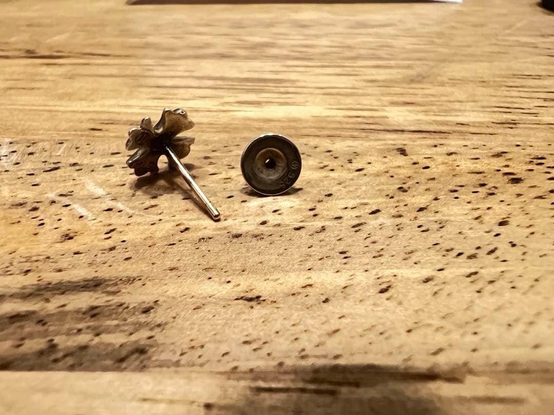 【ち】Chrome Hearts CH プラス　ピアス