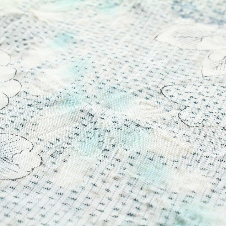 手絞り染の【辻が花】　入学園式・ご結婚式にも　【本場白大島紬】の訪問着です