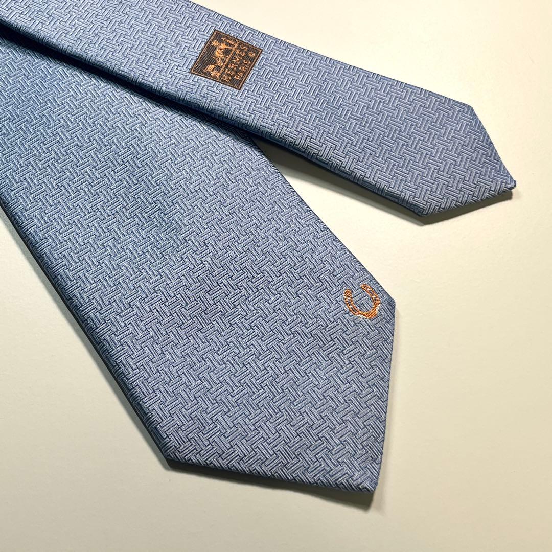 ✨未使用✨HERMES エルメス　ネクタイ　高級シルク　H柄 ホースシュー　水色