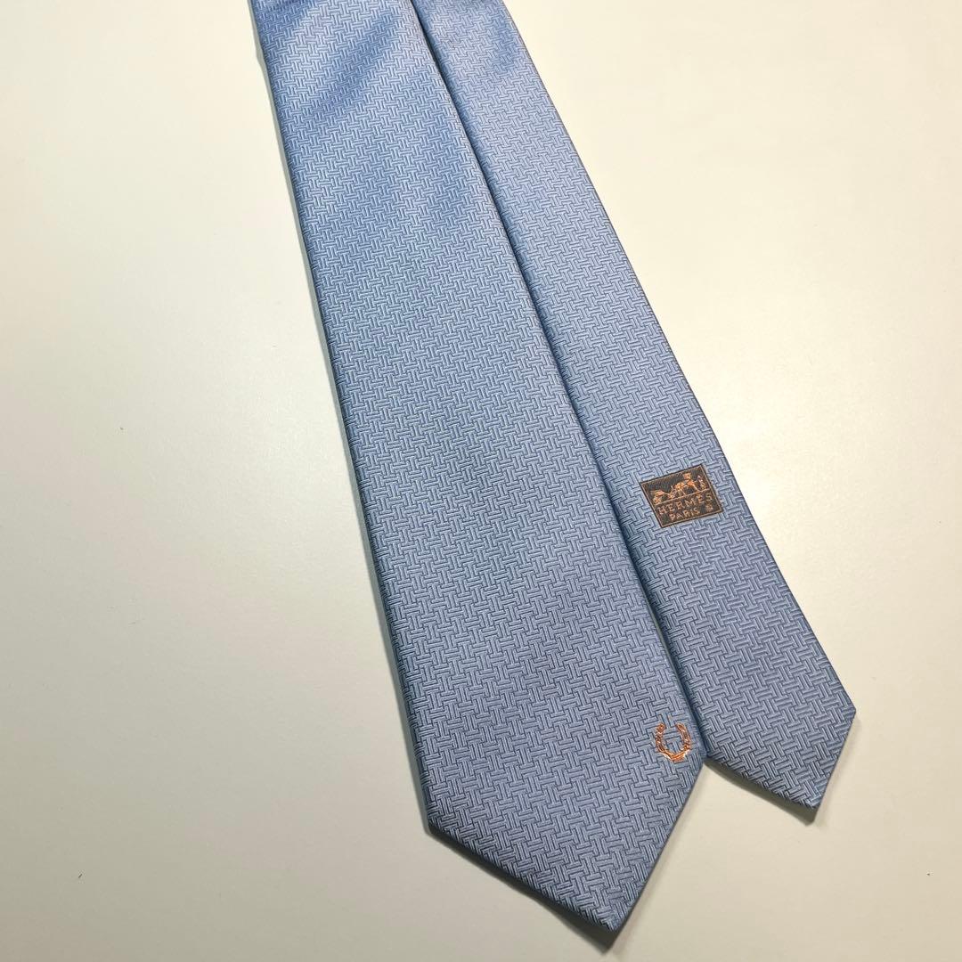 ✨未使用✨HERMES エルメス　ネクタイ　高級シルク　H柄 ホースシュー　水色