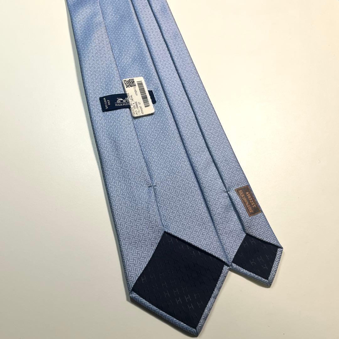 ✨未使用✨HERMES エルメス　ネクタイ　高級シルク　H柄 ホースシュー　水色