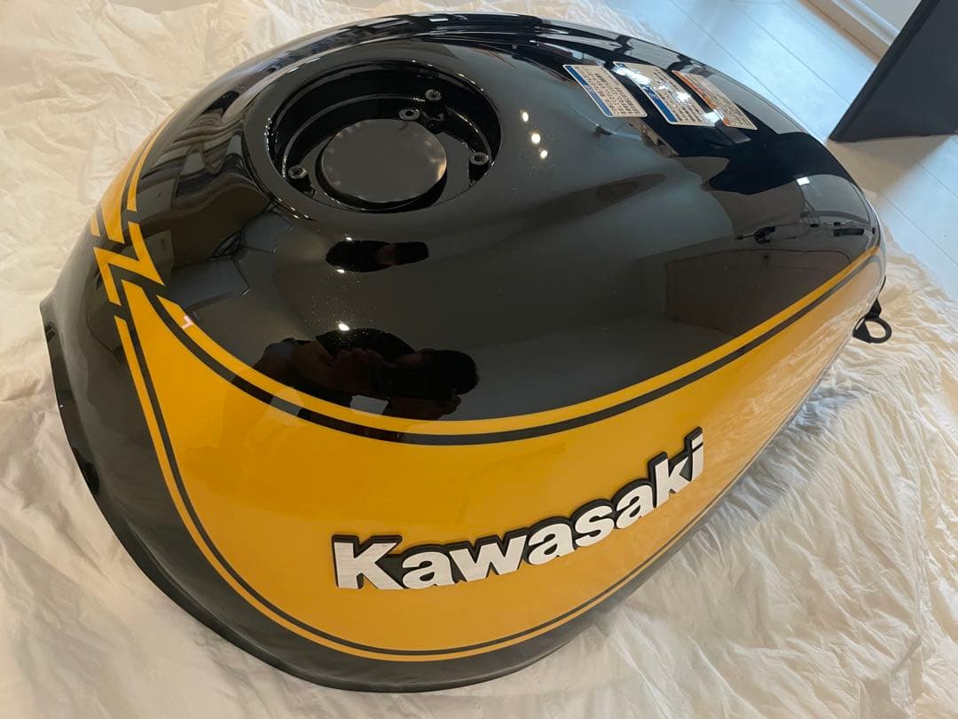 Kawasaki z900rs se タンク