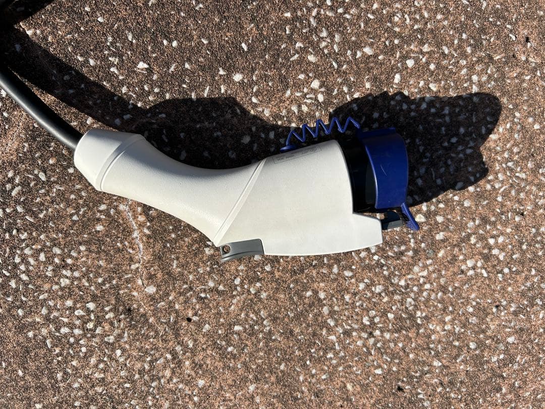 三菱自動車アウトランダーPHEV充電ケーブル200v10m