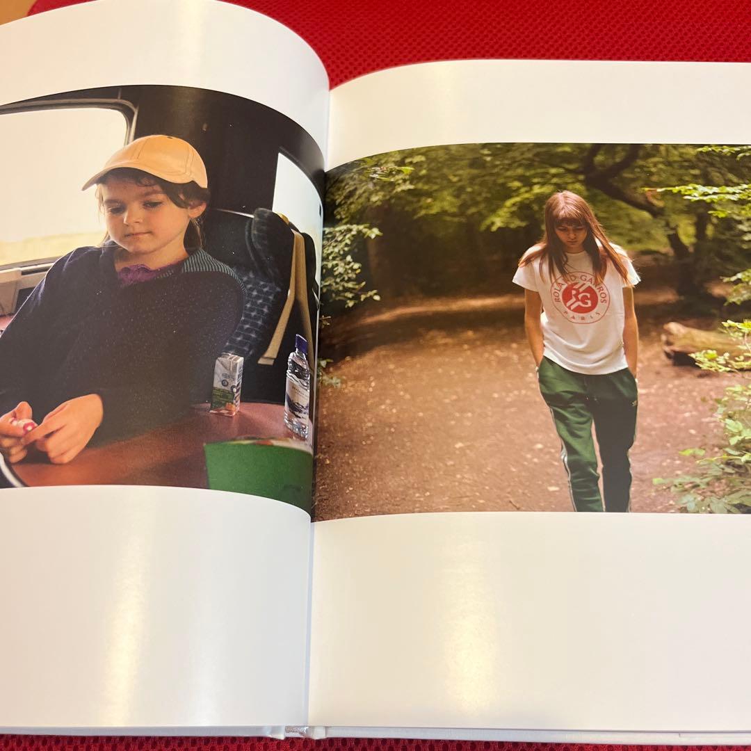 写真家アンジェラ・ヒル写真集『EDITH』