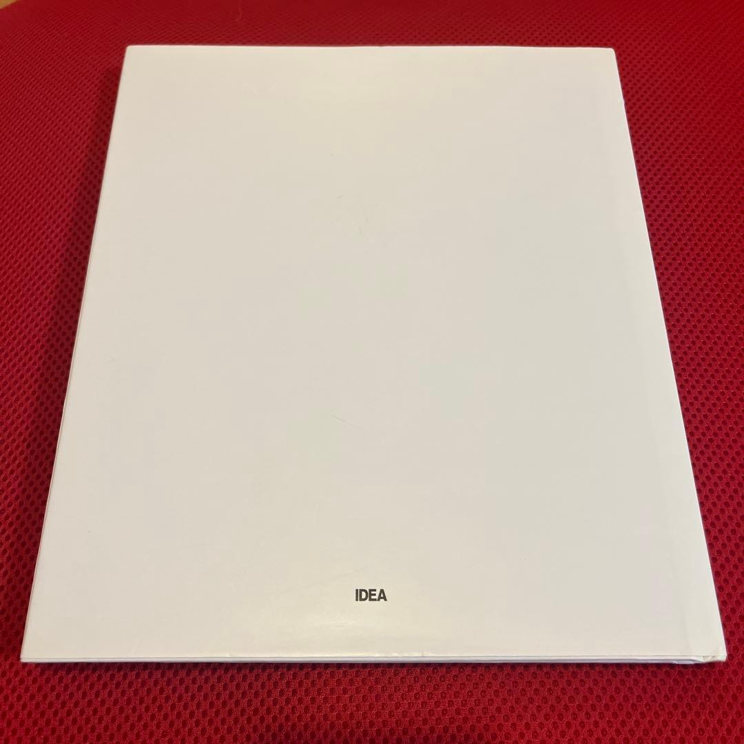 写真家アンジェラ・ヒル写真集『EDITH』