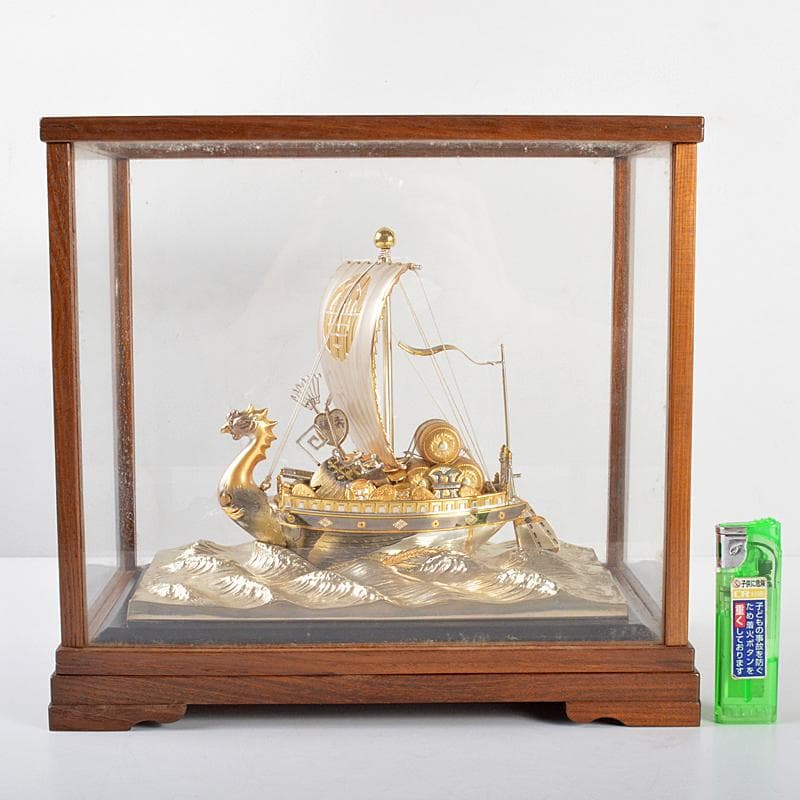 銀製　宝船　置物　ガラスケース　時代箱付　F　R5380B