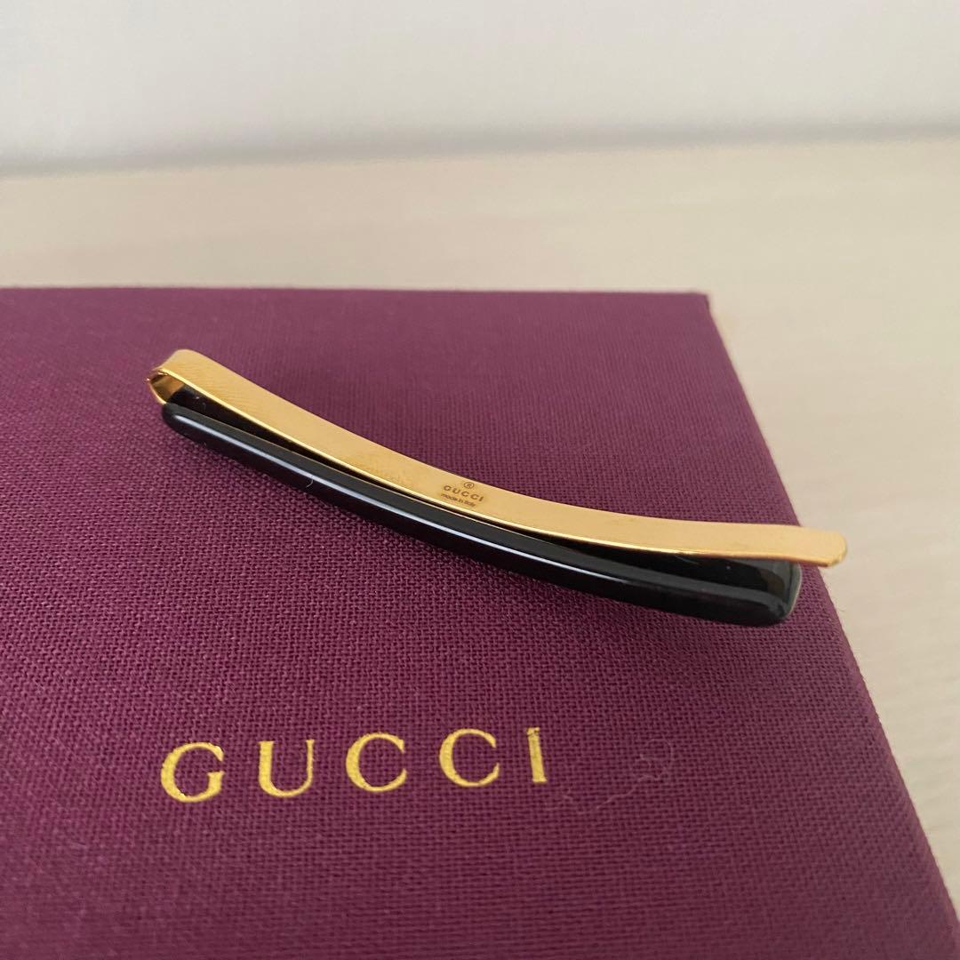 GUCCI ヘアピン　ヘアクリップ　ヘアアクセサリー　クリスタル付　ロゴ