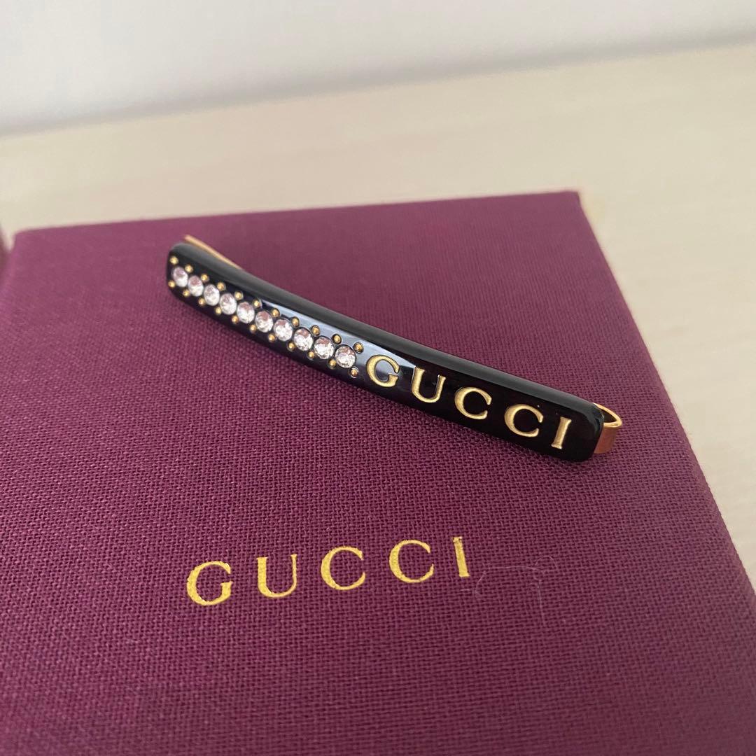 GUCCI ヘアピン　ヘアクリップ　ヘアアクセサリー　クリスタル付　ロゴ