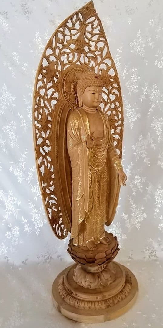 阿弥陀如来立像【大】7寸 #530 宝相華唐草 透かし彫り ◆白檀 木彫 仏像